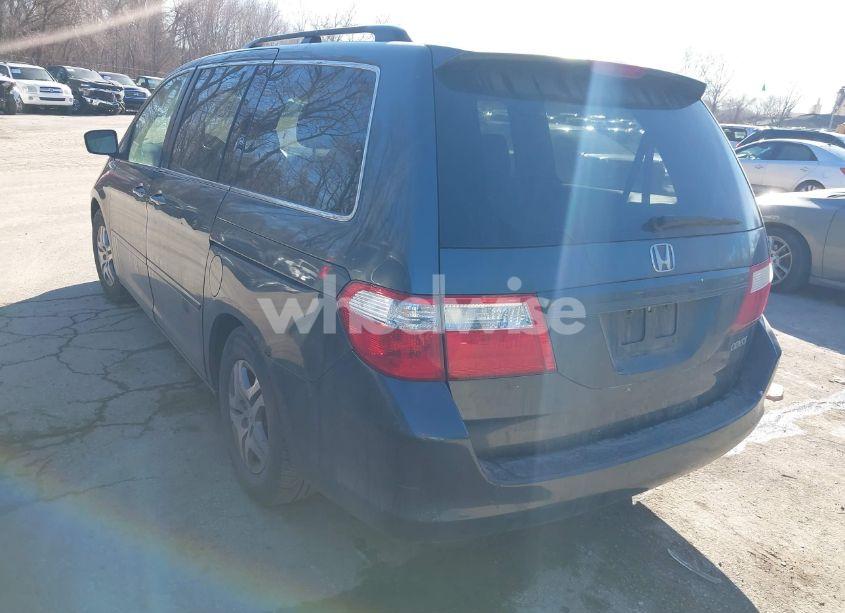 Photo 3 of 2005 Honda Odyssey EX (VIN 5FNRL38485B000764)