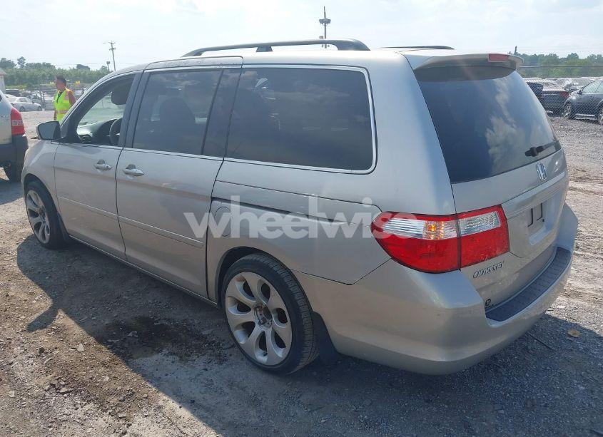 Photo 3 of 2006 Honda Odyssey EX (VIN 5FNRL38486B411499)