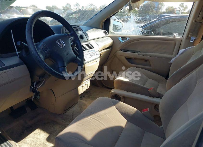 Photo 5 of 2006 Honda Odyssey EX (VIN 5FNRL38486B455616)