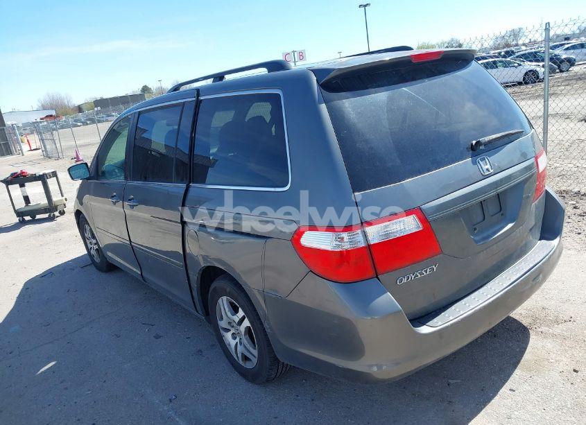 Photo 3 of 2007 Honda Odyssey EX (VIN 5FNRL38487B002663)