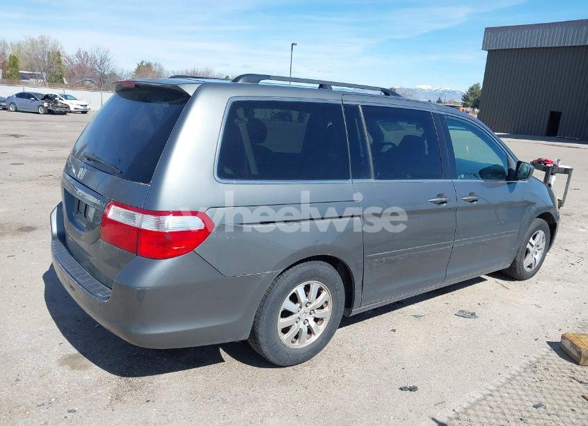 Photo 4 of 2007 Honda Odyssey EX (VIN 5FNRL38487B002663)