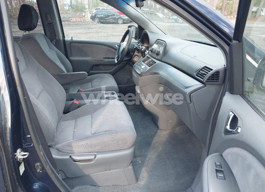 Photo 5 of 2007 Honda Odyssey EX (VIN 5FNRL38487B100706)