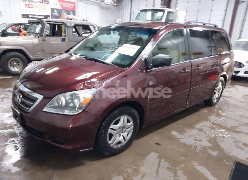 Photo 2 of 2007 Honda Odyssey EX (VIN 5FNRL38487B442141)