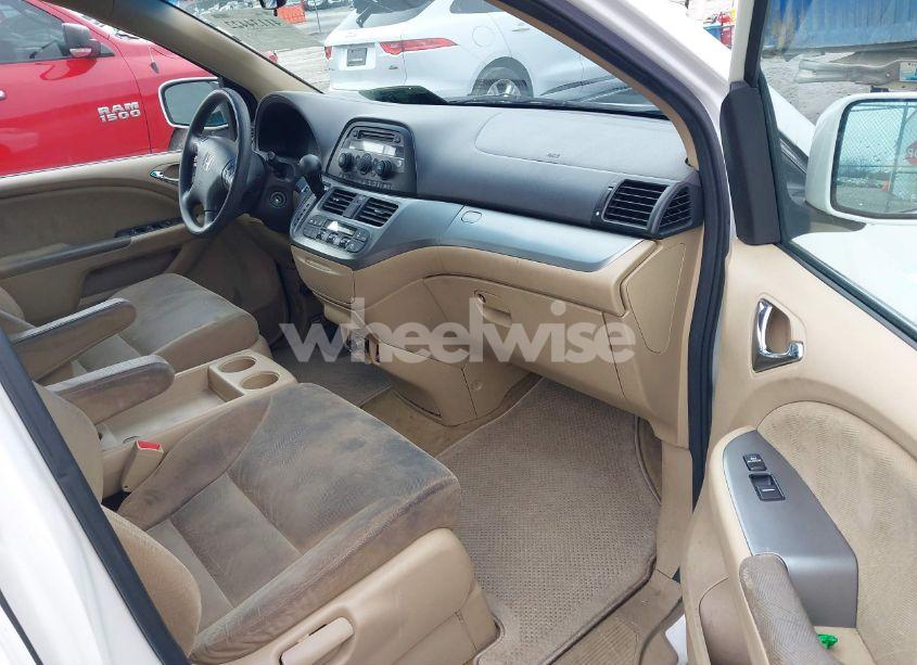 Photo 5 of 2008 Honda Odyssey EX (VIN 5FNRL38488B104370)