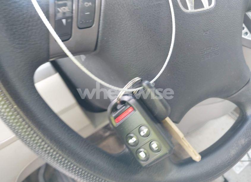 Photo 11 of 2005 Honda Odyssey EX (VIN 5FNRL38495B004614)