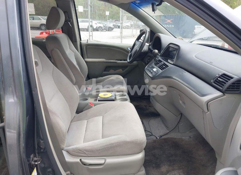 Photo 5 of 2005 Honda Odyssey EX (VIN 5FNRL38495B004614)