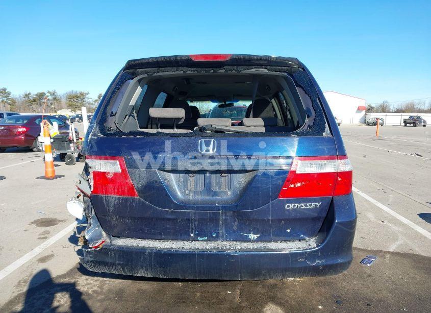Photo 16 of 2005 Honda Odyssey EX (VIN 5FNRL38495B105216)