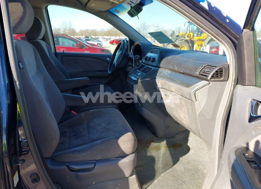 Photo 5 of 2005 Honda Odyssey EX (VIN 5FNRL38495B105216)