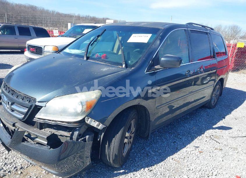 Photo 2 of 2005 Honda Odyssey EX (VIN 5FNRL38495B116412)