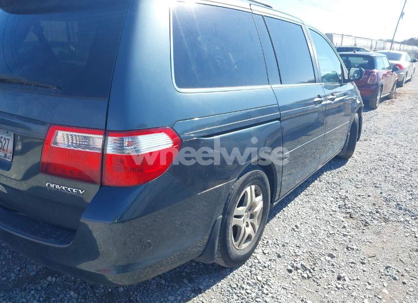 Photo 4 of 2005 Honda Odyssey EX (VIN 5FNRL38495B116412)