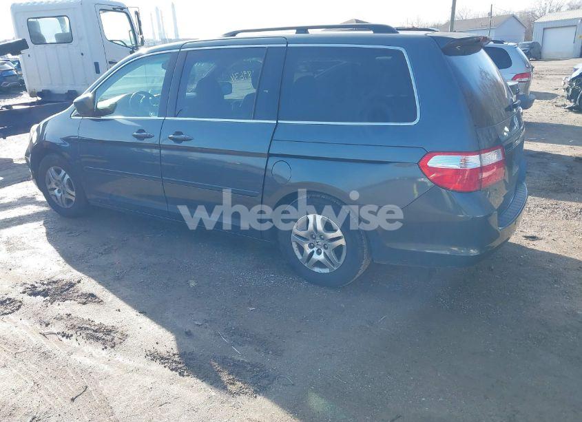 Photo 3 of 2005 Honda Odyssey EX (VIN 5FNRL38495B424406)