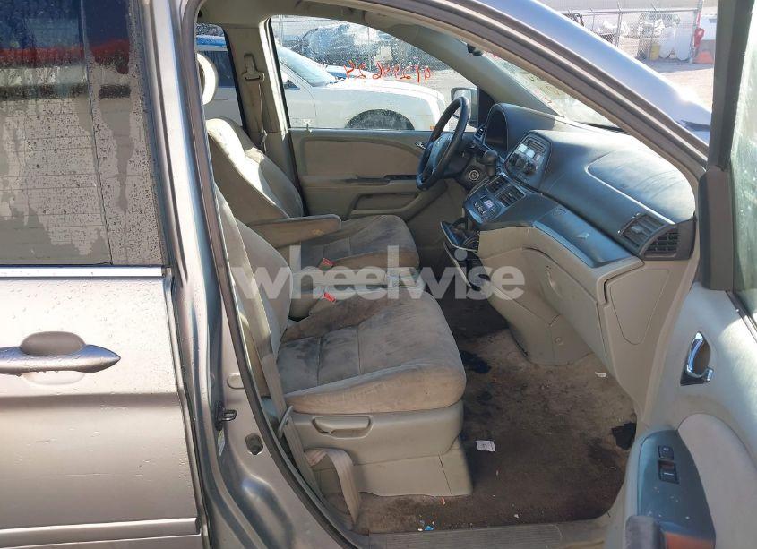 Photo 5 of 2006 Honda Odyssey EX (VIN 5FNRL38496B072056)