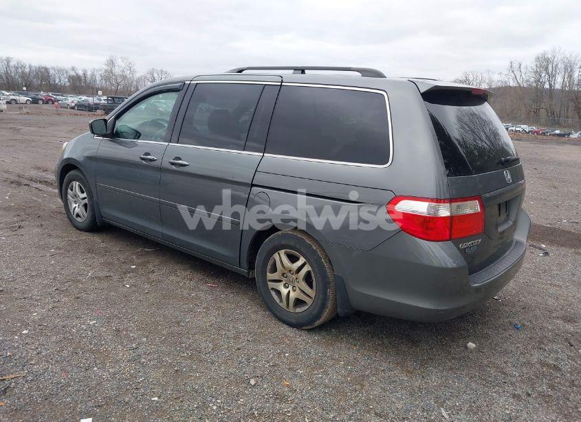 Photo 3 of 2007 Honda Odyssey EX (VIN 5FNRL38497B133004)