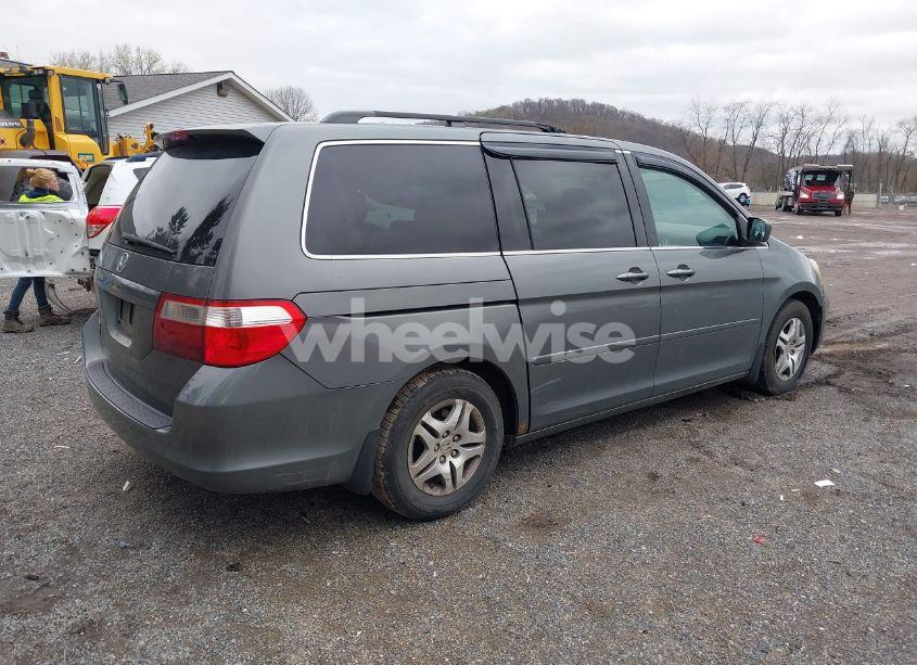 Photo 4 of 2007 Honda Odyssey EX (VIN 5FNRL38497B133004)