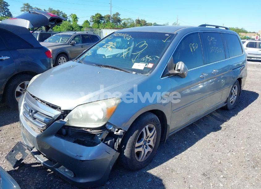 Photo 2 of 2005 Honda Odyssey EX (VIN 5FNRL384X5B052445)