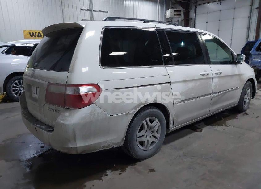 Photo 4 of 2005 Honda Odyssey EX (VIN 5FNRL384X5B419795)