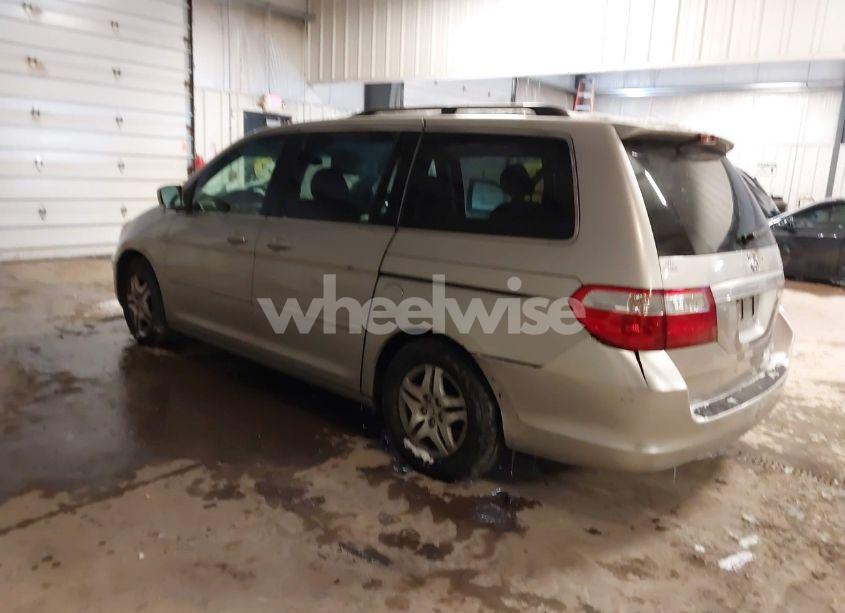 Photo 3 of 2006 Honda Odyssey EX (VIN 5FNRL384X6B453933)