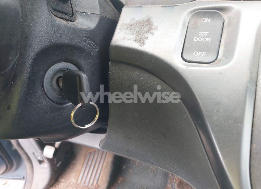 Photo 11 of 2007 Honda Odyssey EX (VIN 5FNRL384X7B063481)