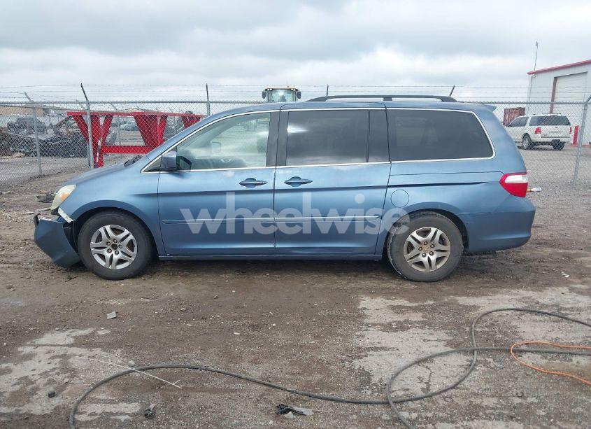 Photo 14 of 2007 Honda Odyssey EX (VIN 5FNRL384X7B063481)