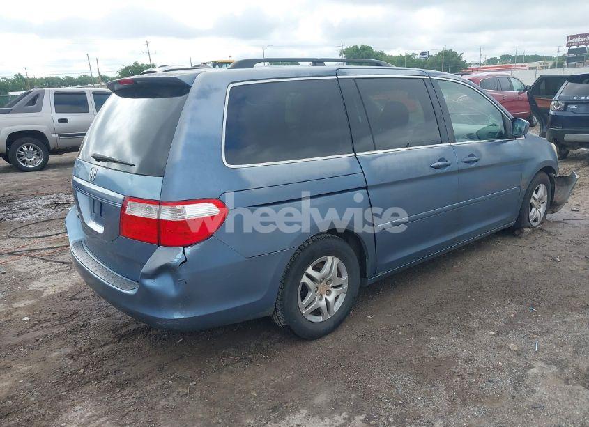 Photo 4 of 2007 Honda Odyssey EX (VIN 5FNRL384X7B063481)