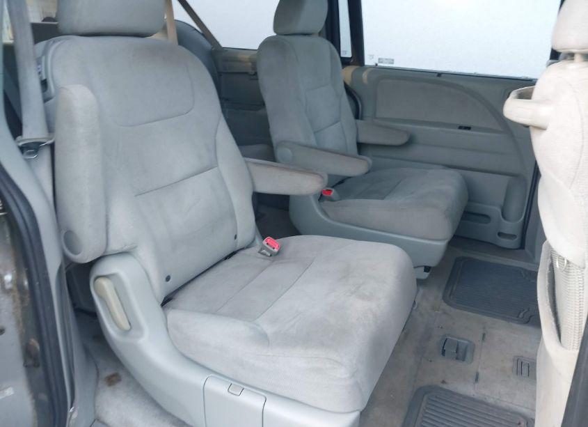 Photo 8 of 2007 Honda Odyssey EX (VIN 5FNRL384X7B090132)