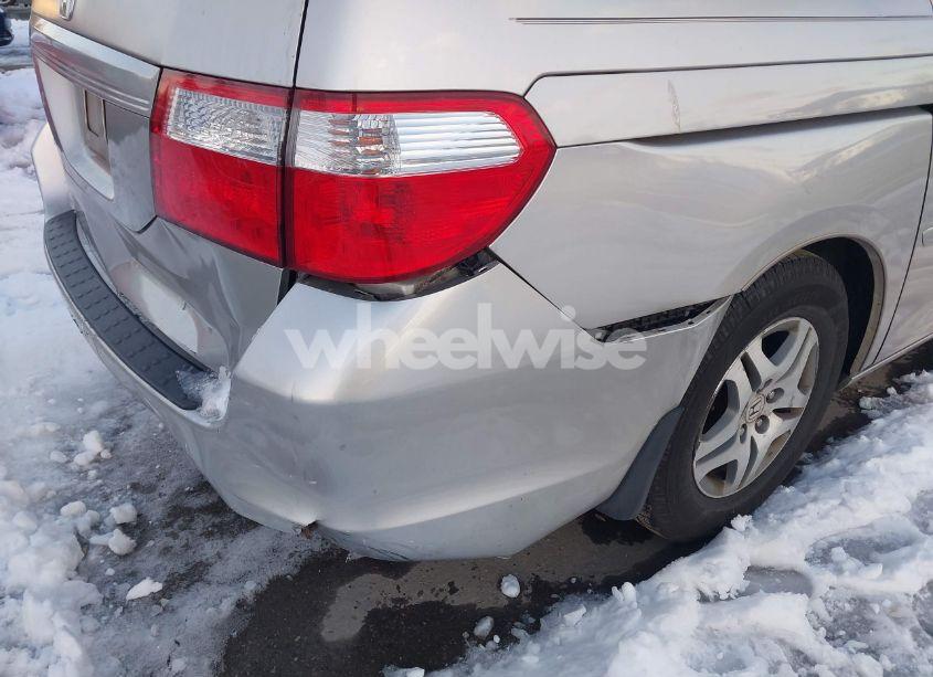 Photo 13 of 2007 Honda Odyssey EX (VIN 5FNRL384X7B411649)