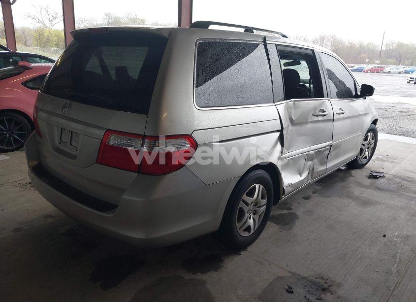 Photo 4 of 2007 Honda Odyssey EX (VIN 5FNRL384X7B451892)