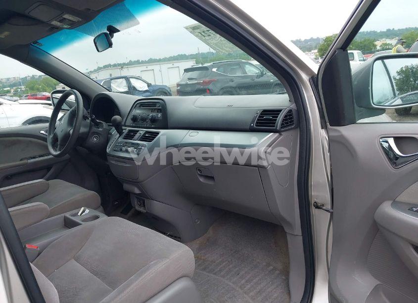 Photo 5 of 2008 Honda Odyssey EX (VIN 5FNRL384X8B048870)