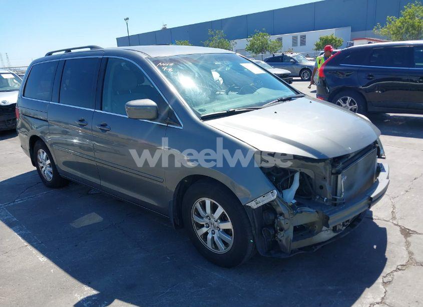 2008 Honda Odyssey EX (VIN 5FNRL384X8B111725) main photo