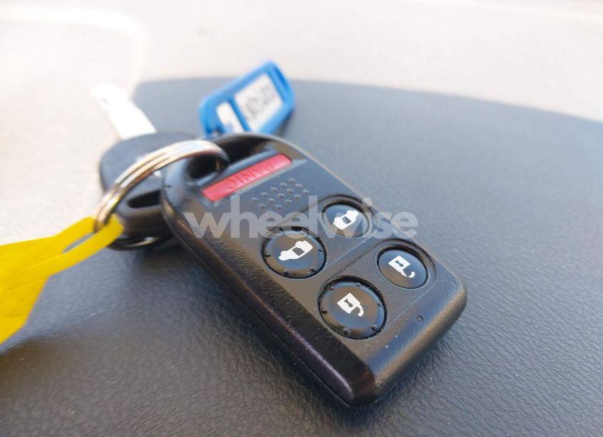 Photo 11 of 2008 Honda Odyssey EX (VIN 5FNRL384X8B111725)