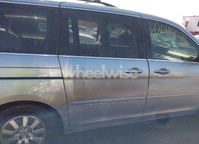 Photo 13 of 2009 Honda Odyssey EX (VIN 5FNRL384X9B003848)