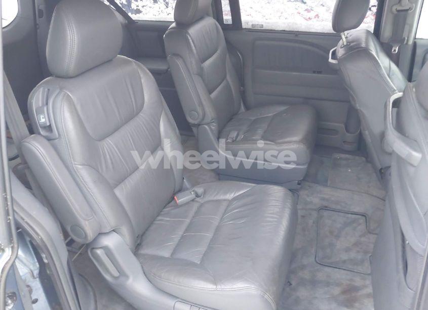 Photo 8 of 2005 Honda Odyssey EX-L (VIN 5FNRL38605B062984)