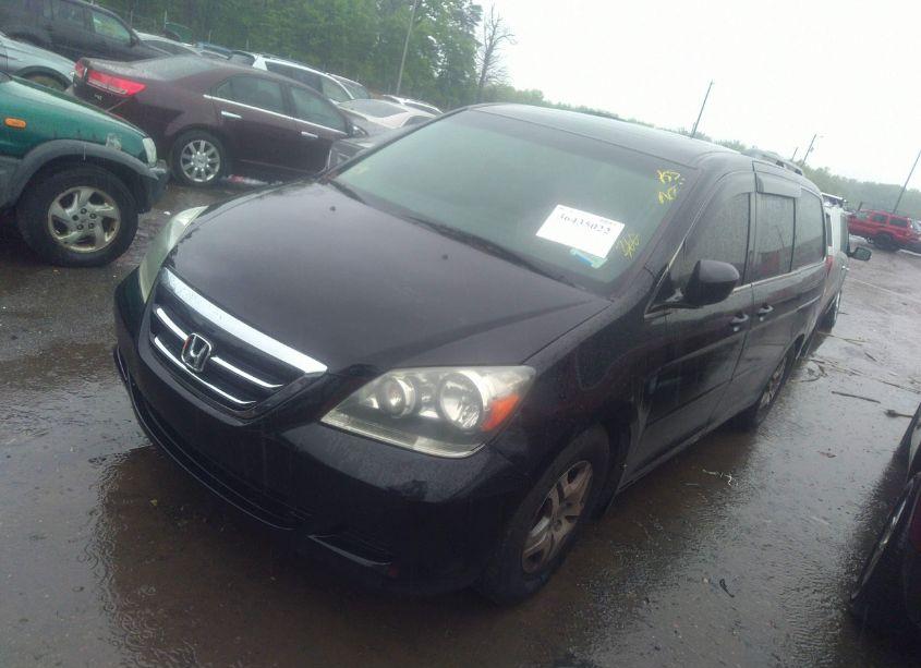 Photo 2 of 2005 Honda Odyssey EX-L (VIN 5FNRL38605B105865)