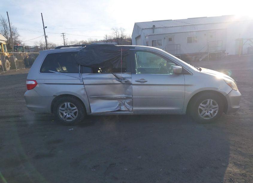 Photo 13 of 2006 Honda Odyssey EX-L (VIN 5FNRL38606B013768)