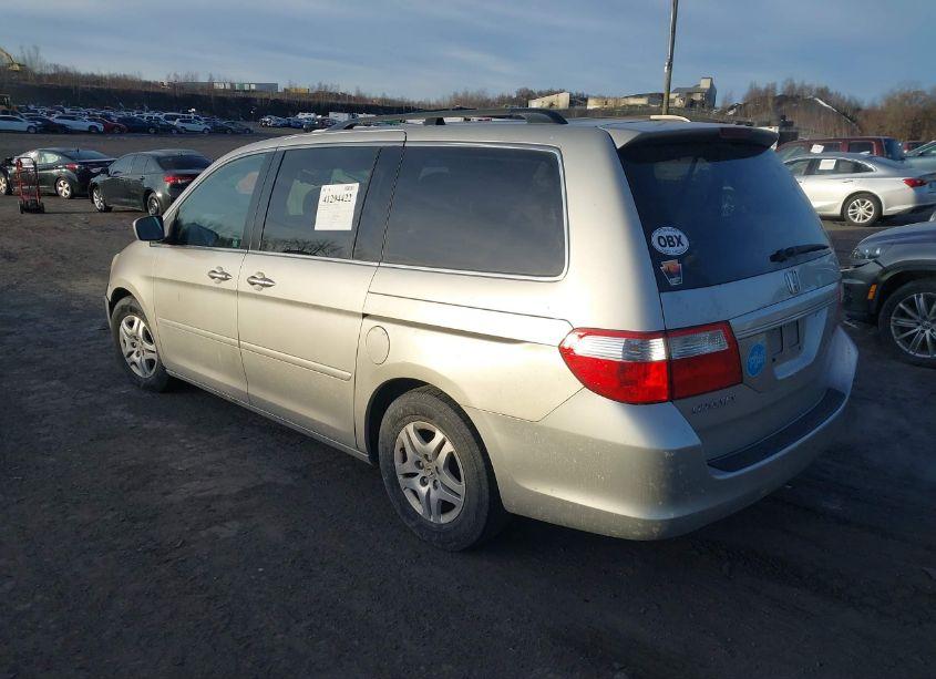 Photo 3 of 2006 Honda Odyssey EX-L (VIN 5FNRL38606B013768)