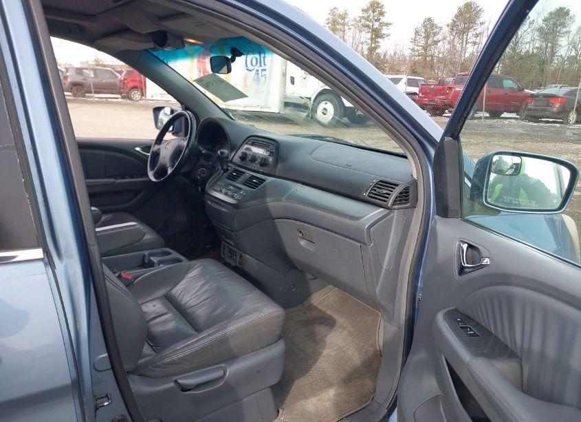 Photo 5 of 2006 Honda Odyssey EX-L (VIN 5FNRL38606B048200)