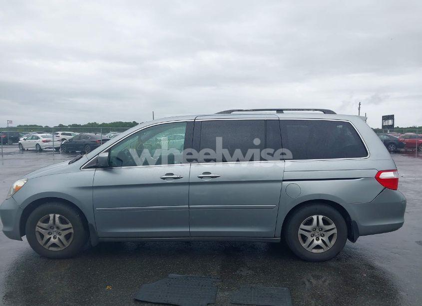 Photo 14 of 2006 Honda Odyssey EX-L (VIN 5FNRL38606B049685)