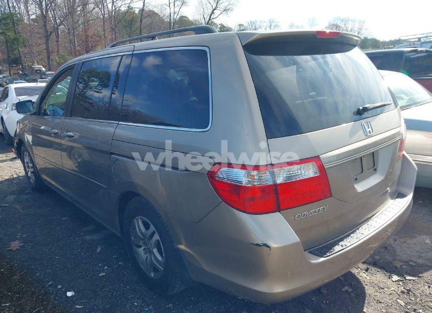 Photo 3 of 2006 Honda Odyssey EX-L (VIN 5FNRL38606B405133)
