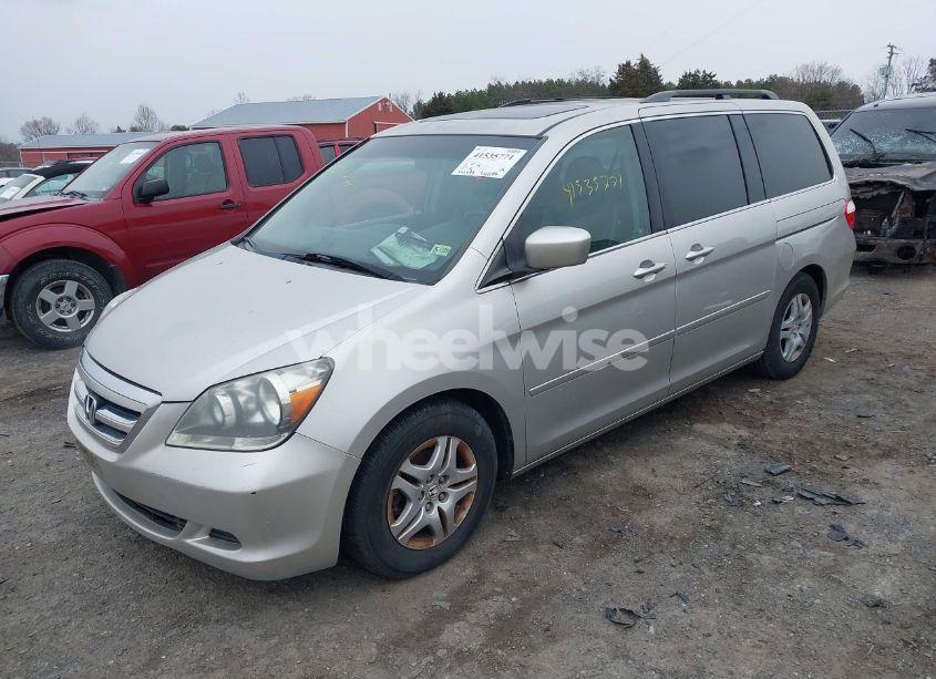 Photo 2 of 2006 Honda Odyssey EX-L (VIN 5FNRL38606B457362)