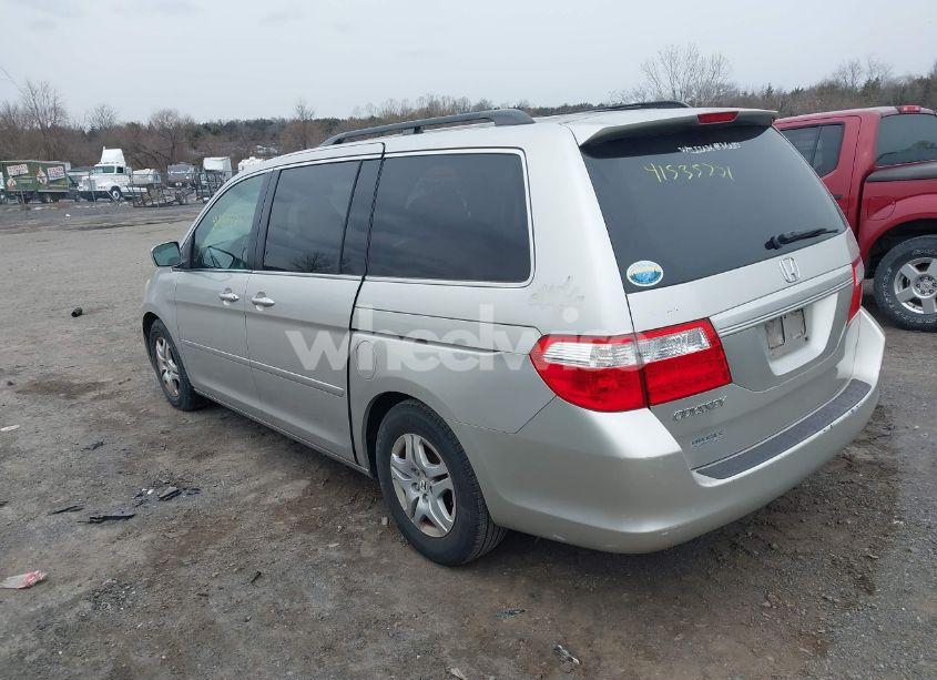 Photo 3 of 2006 Honda Odyssey EX-L (VIN 5FNRL38606B457362)