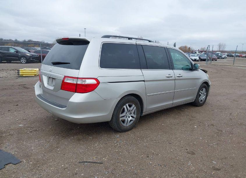 Photo 4 of 2006 Honda Odyssey EX-L (VIN 5FNRL38606B459385)