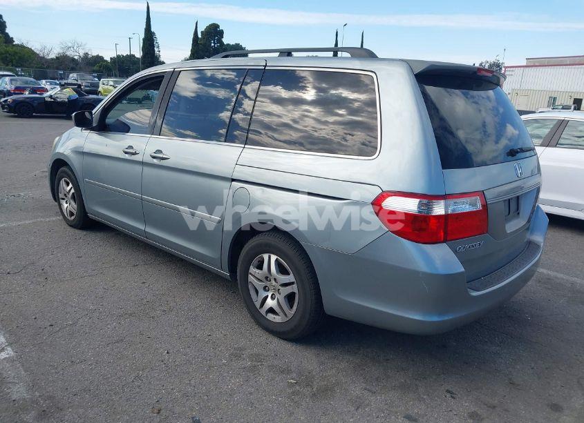 Photo 3 of 2007 Honda Odyssey EX-L (VIN 5FNRL38607B045797)