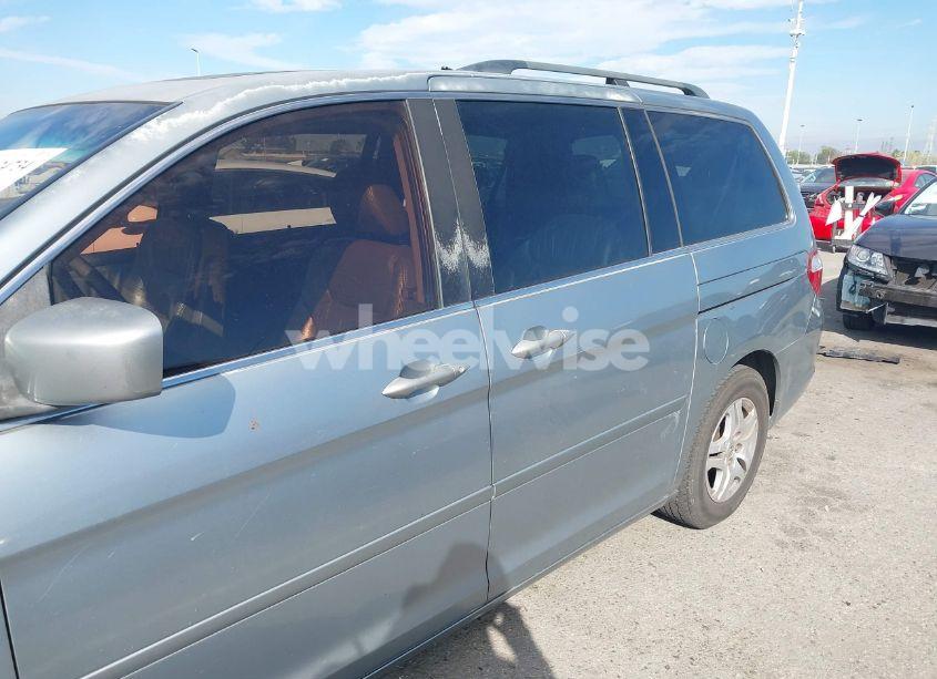 Photo 6 of 2007 Honda Odyssey EX-L (VIN 5FNRL38607B045797)