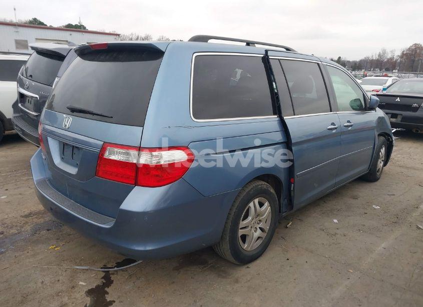 Photo 4 of 2007 Honda Odyssey EX-L (VIN 5FNRL38607B056721)