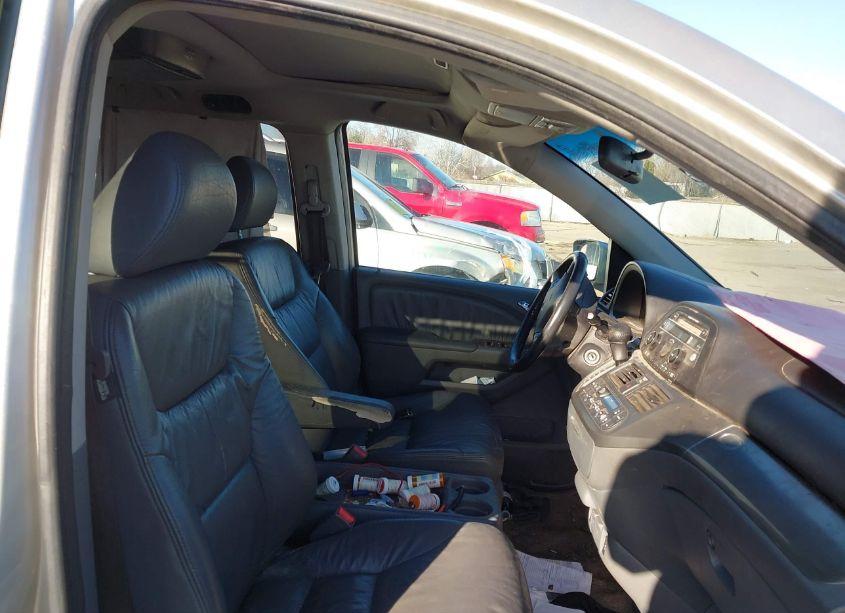 Photo 5 of 2007 Honda Odyssey EX-L (VIN 5FNRL38607B120255)