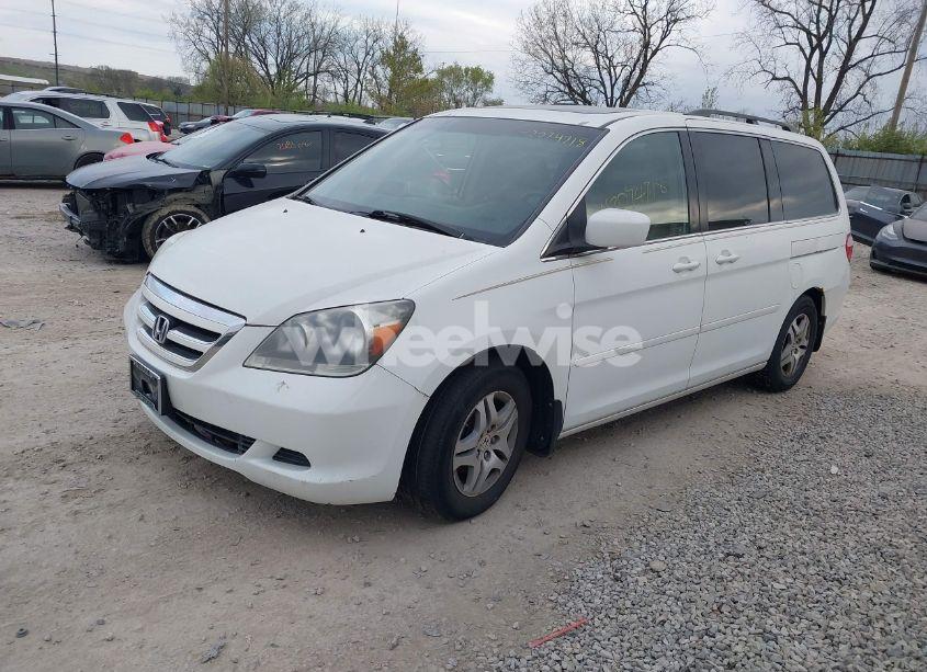 Photo 2 of 2007 Honda Odyssey EX-L (VIN 5FNRL38607B403903)