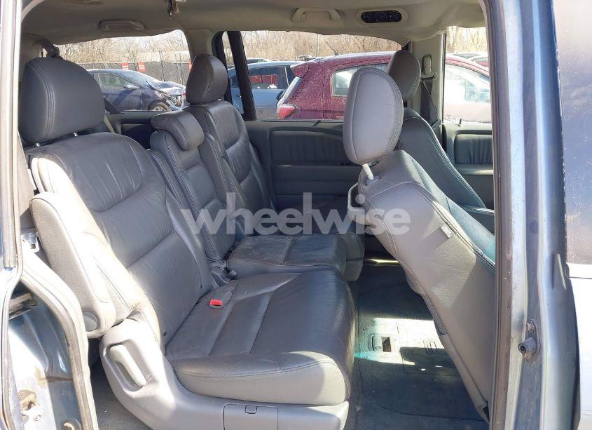 Photo 8 of 2005 Honda Odyssey EX-L (VIN 5FNRL38615B037091)