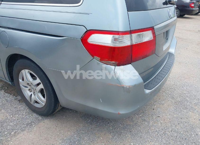 Photo 6 of 2005 Honda Odyssey EX-L (VIN 5FNRL38615B079423)