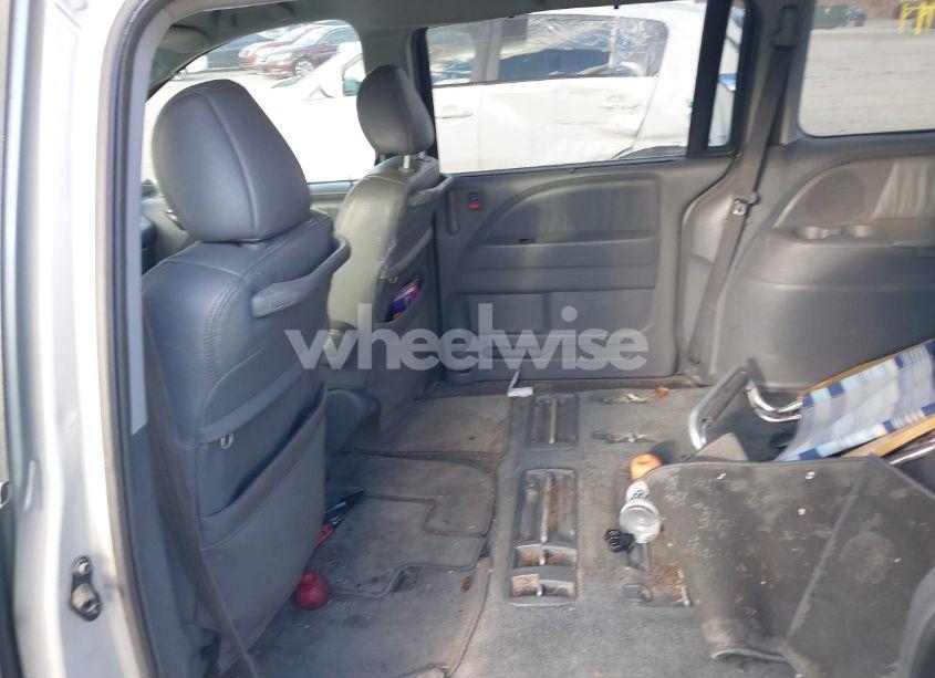 Photo 8 of 2005 Honda Odyssey EX-L (VIN 5FNRL38615B415135)