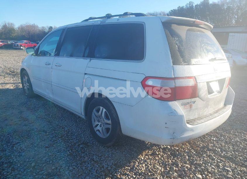 Photo 3 of 2006 Honda Odyssey EX-L (VIN 5FNRL38616B413032)